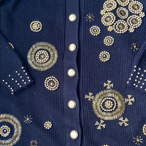 🔥🌻VI VIEN FOREST SWEATER🌹🌹 - Picture 6 of 8